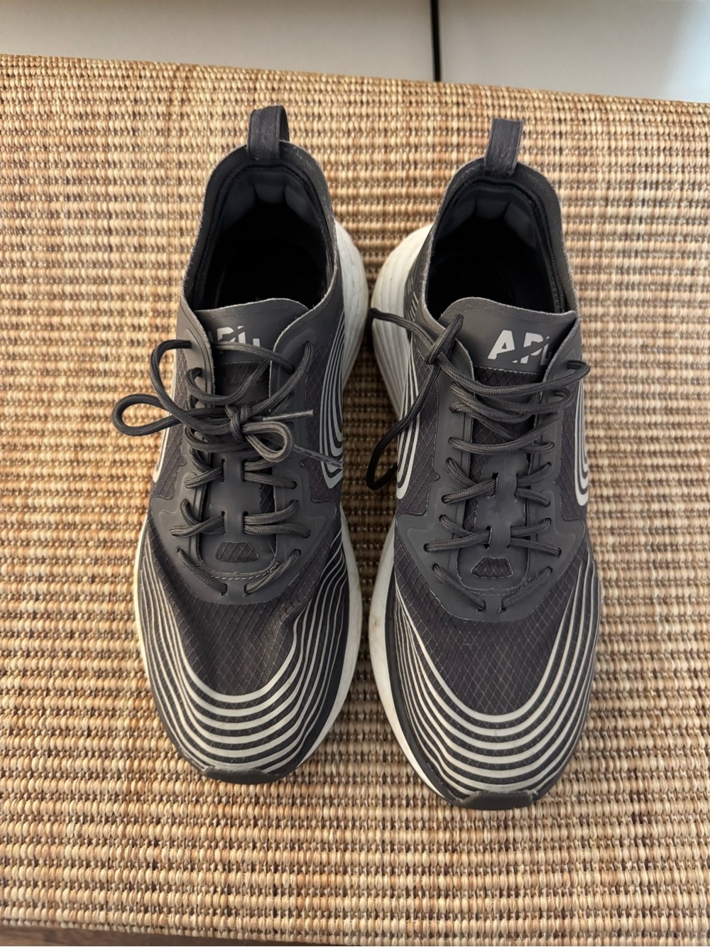 APL - Women’s Grey Streamlined Size 8
